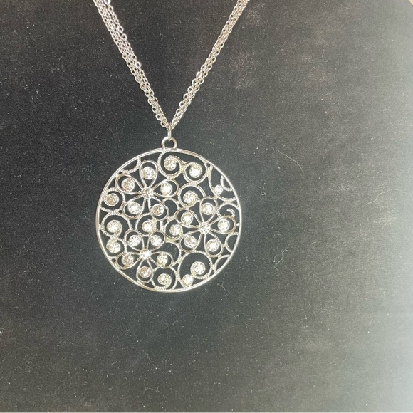 Vintage Silver Plated and Rhinestone Pendant Necklace - Picture 2 of 6